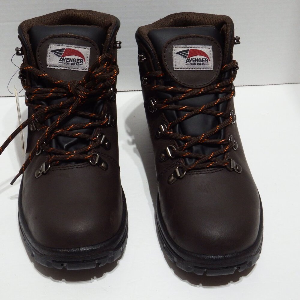 Avenger Men's work boots, Size 7.5- NEW